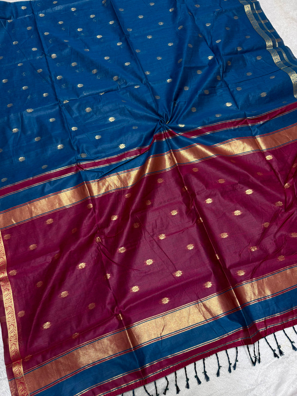 Star Butti Maheshwari Cotton Silk Saree with Rich Pallu & Tassels
