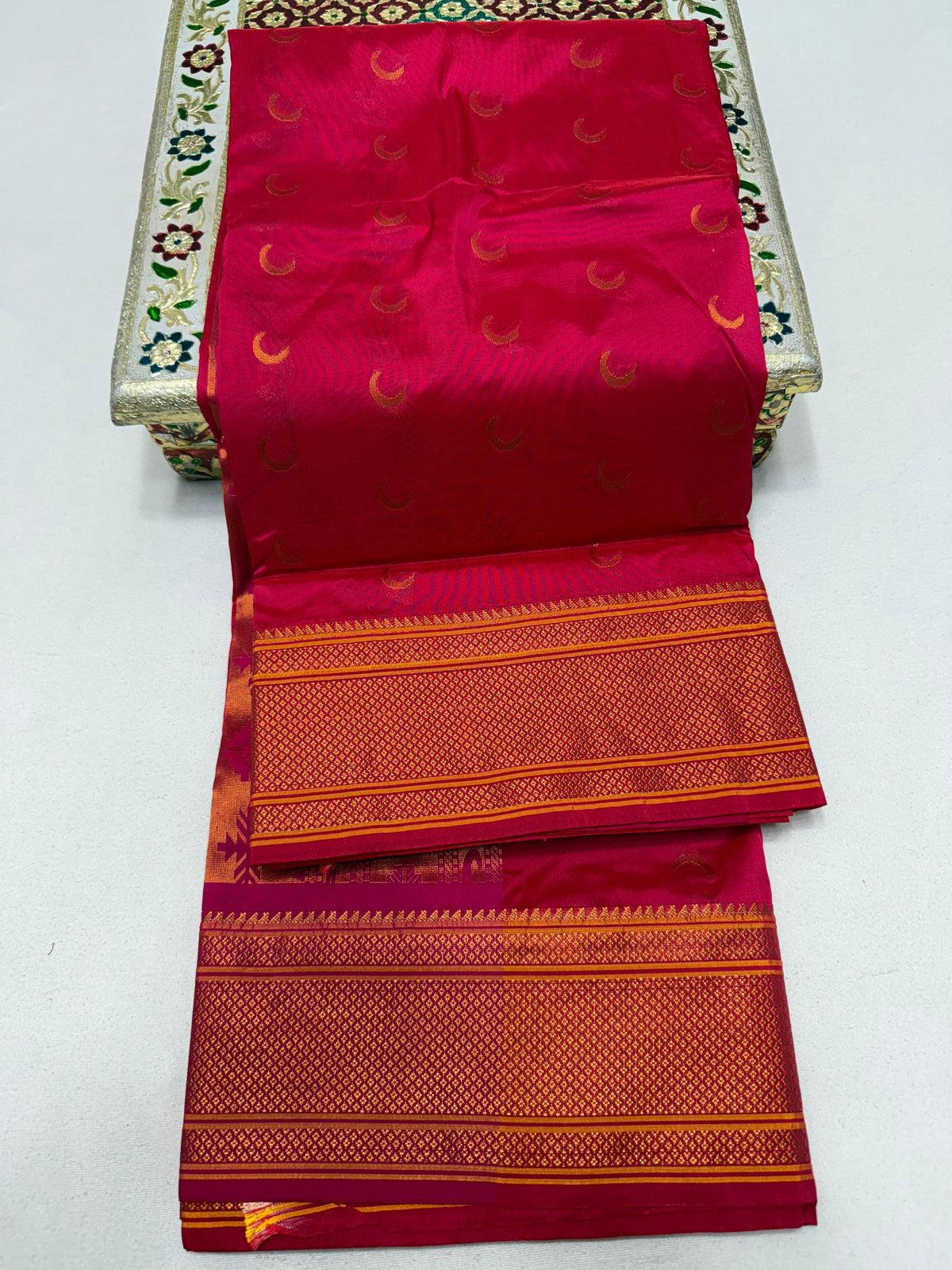 Chandrakor Kalanjali Paithani Silk Saree