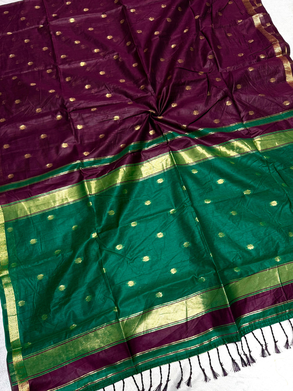 Star Butti Maheshwari Cotton Silk Saree with Rich Pallu & Tassels